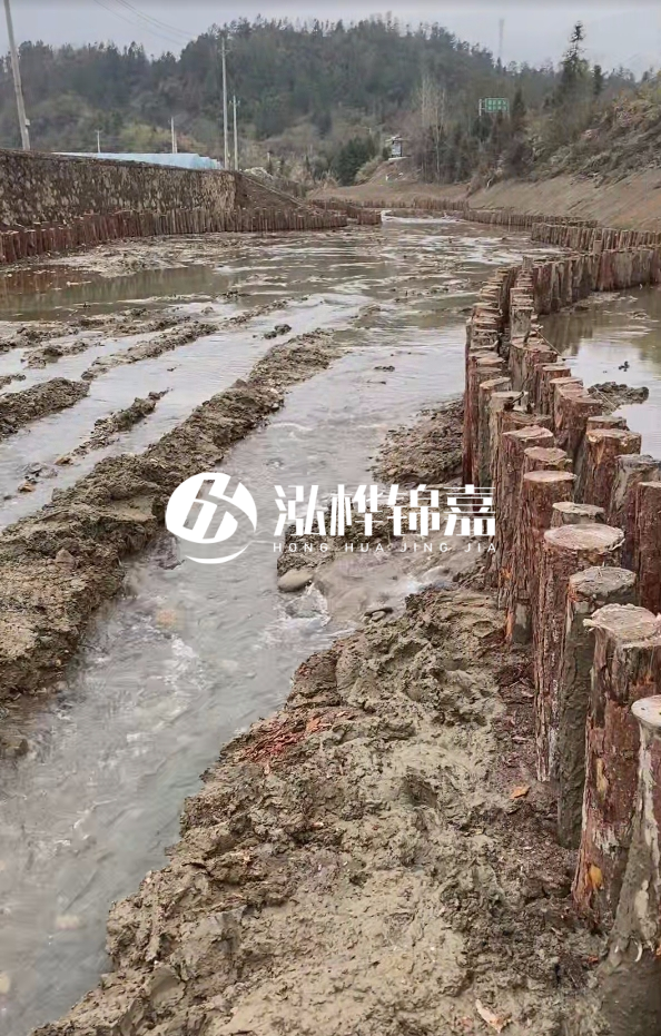 佳木斯河道清淤專業(yè)施工-河道清淤國家規(guī)定是幾米?