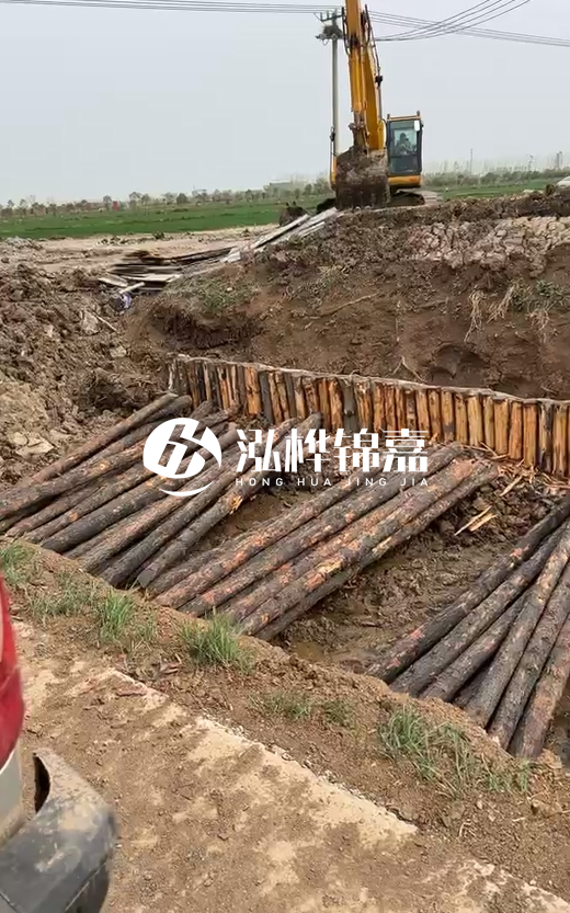 5米大頭16松木樁多少錢一根?按小頭報(bào)價(jià)貴還是大頭報(bào)價(jià)貴?