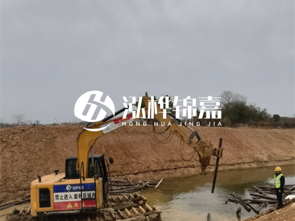 為什么要進行河道護坡？堤壩加固木樁的作用？