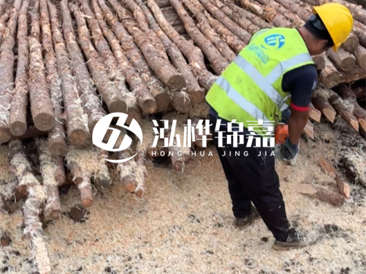 松木樁廠家泓樺錦嘉-打松木樁一天能完成多少根的施工量？